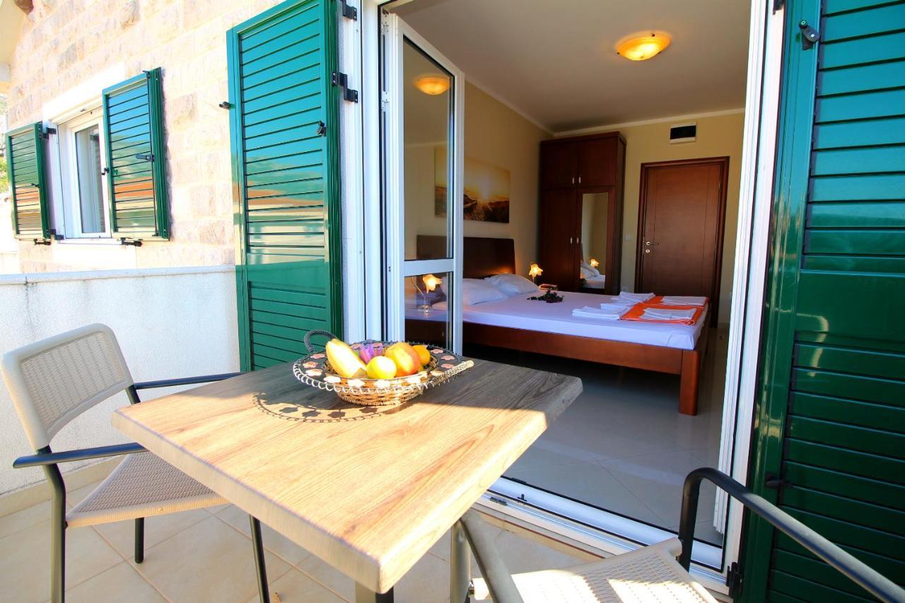 Guest House Villa Pastrovka Sveti Stefan Exterior foto