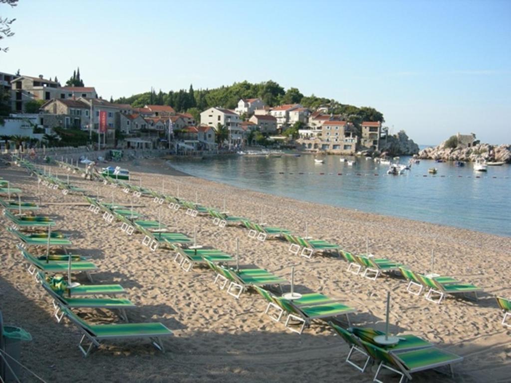 Guest House Villa Pastrovka Sveti Stefan Exterior foto